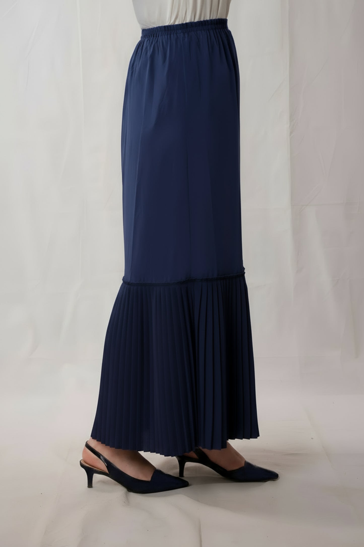 Pleated-Extender Skirt