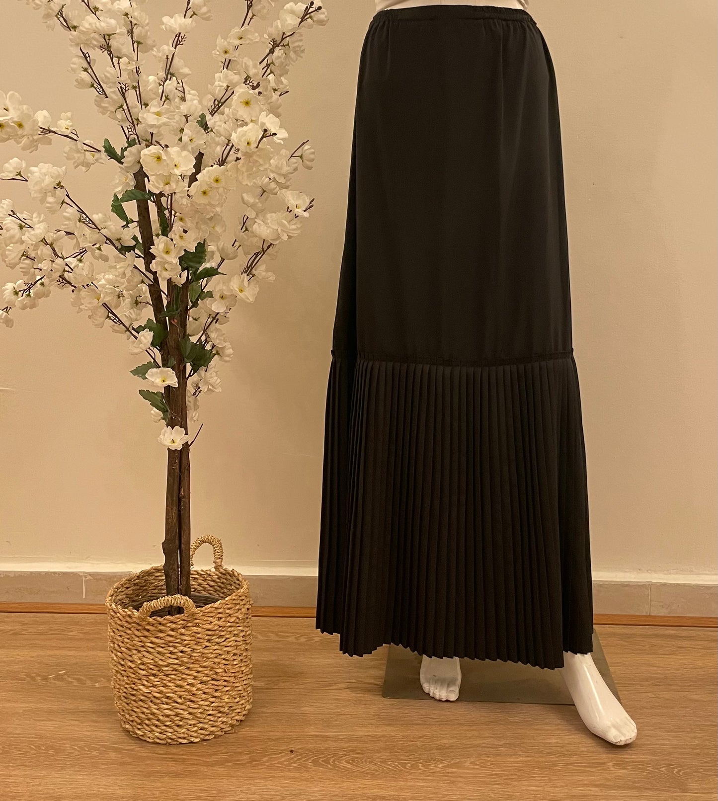 Pleated-Extender Skirt