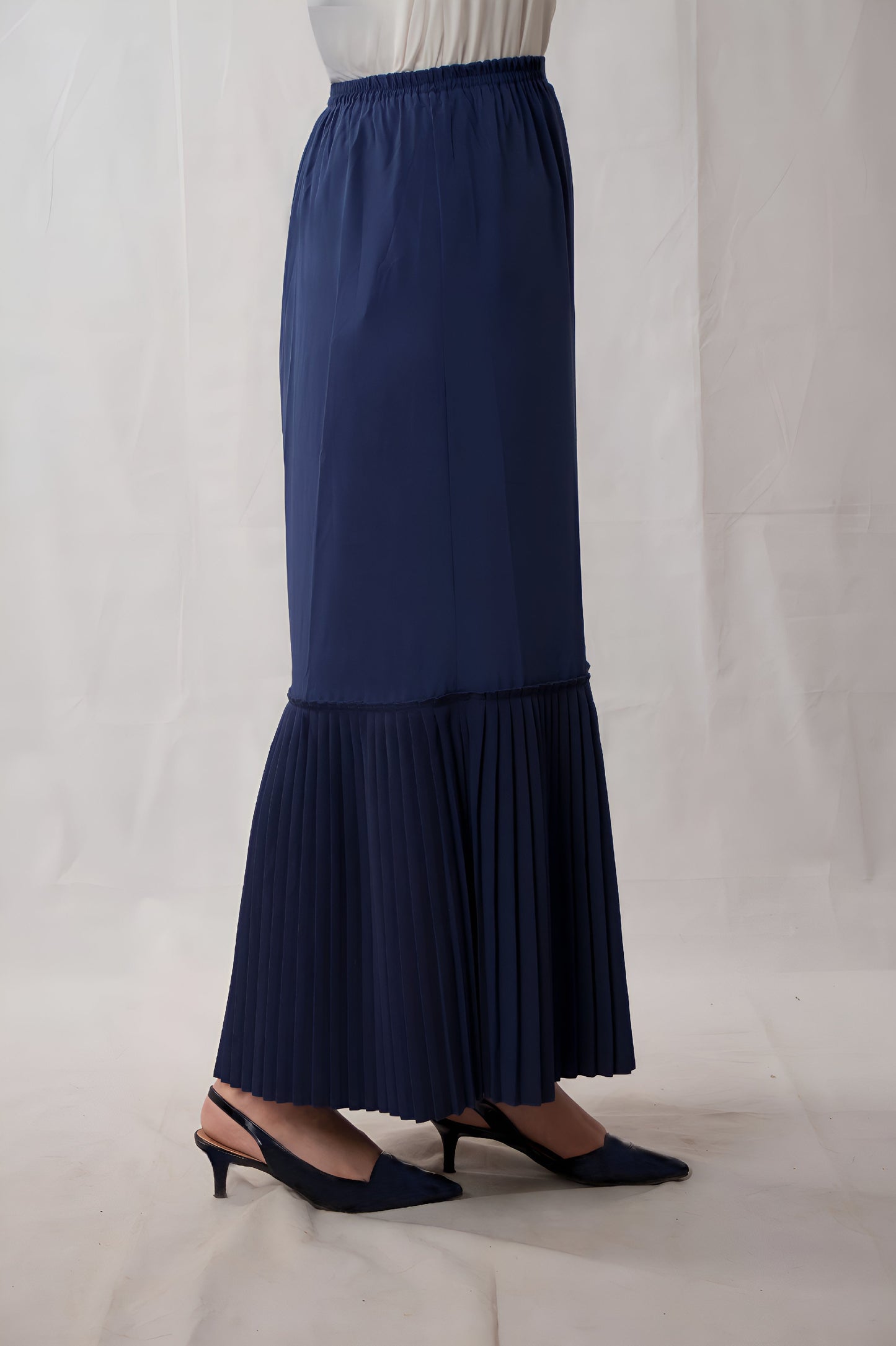 Pleated-Extender Skirt