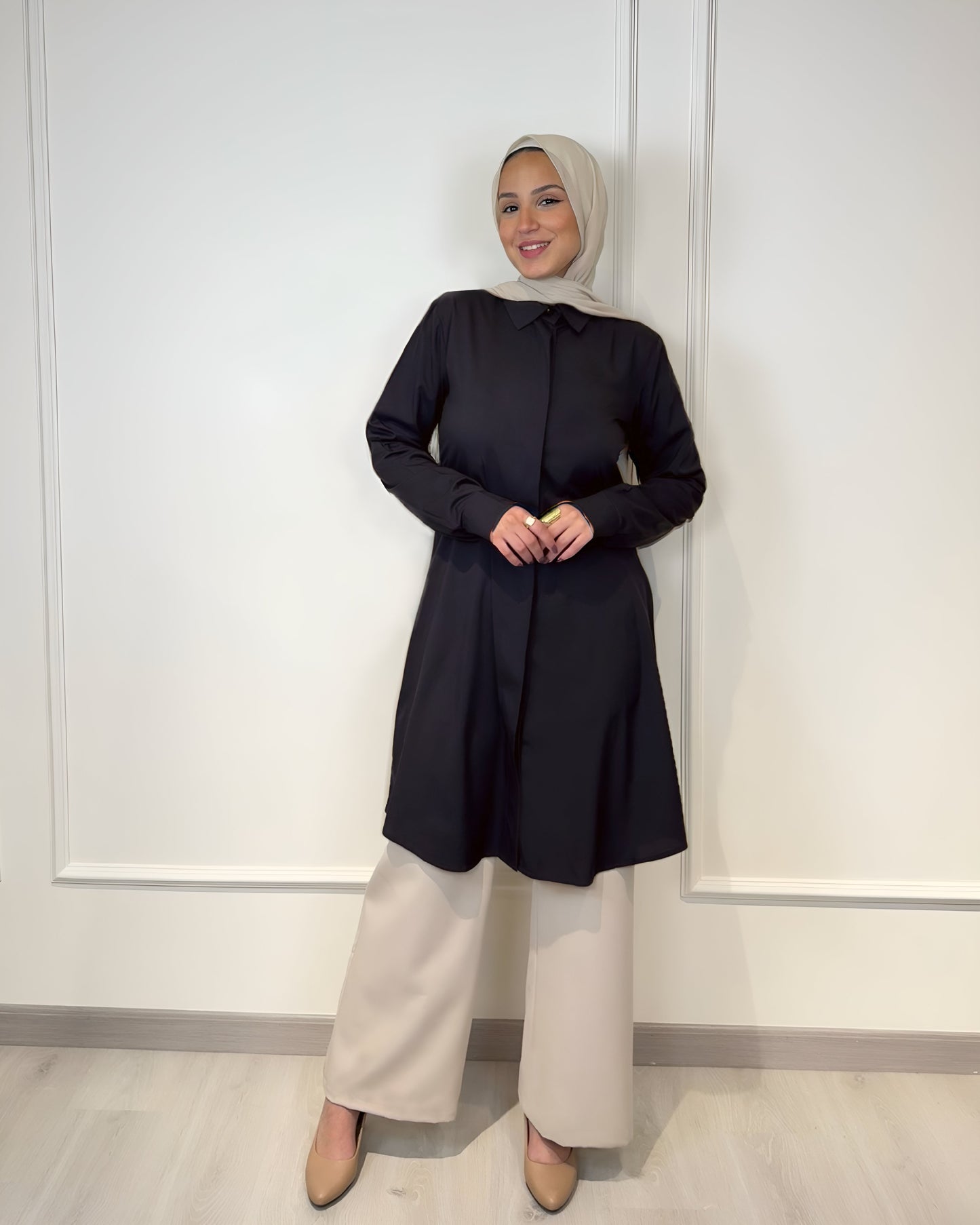 Basic formal long sleeve black shirt, slim fit, 100 cm length, suitable for formal and semi-formal wear