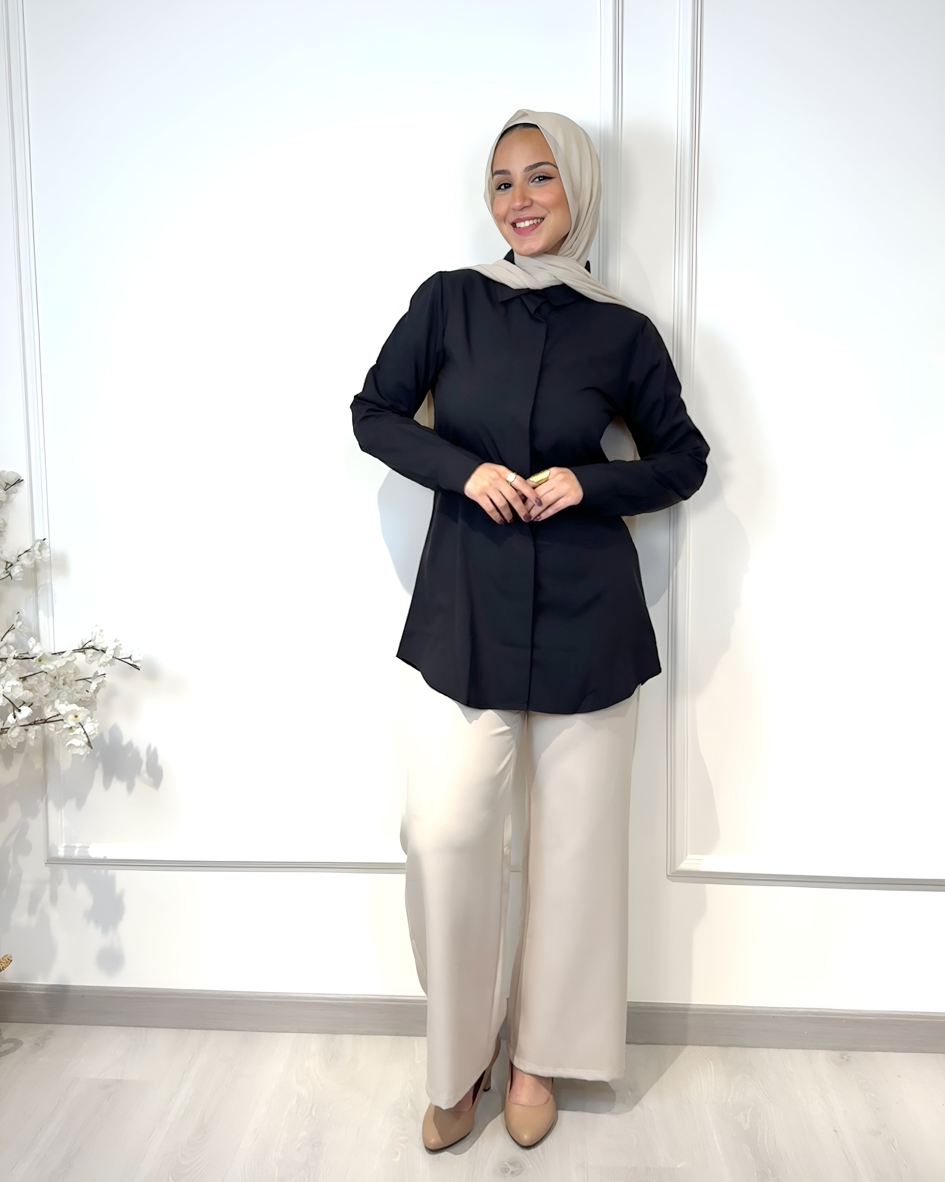 Basic formal long sleeve black shirt, slim fit, 73 cm length, suitable for formal and semi-formal wear