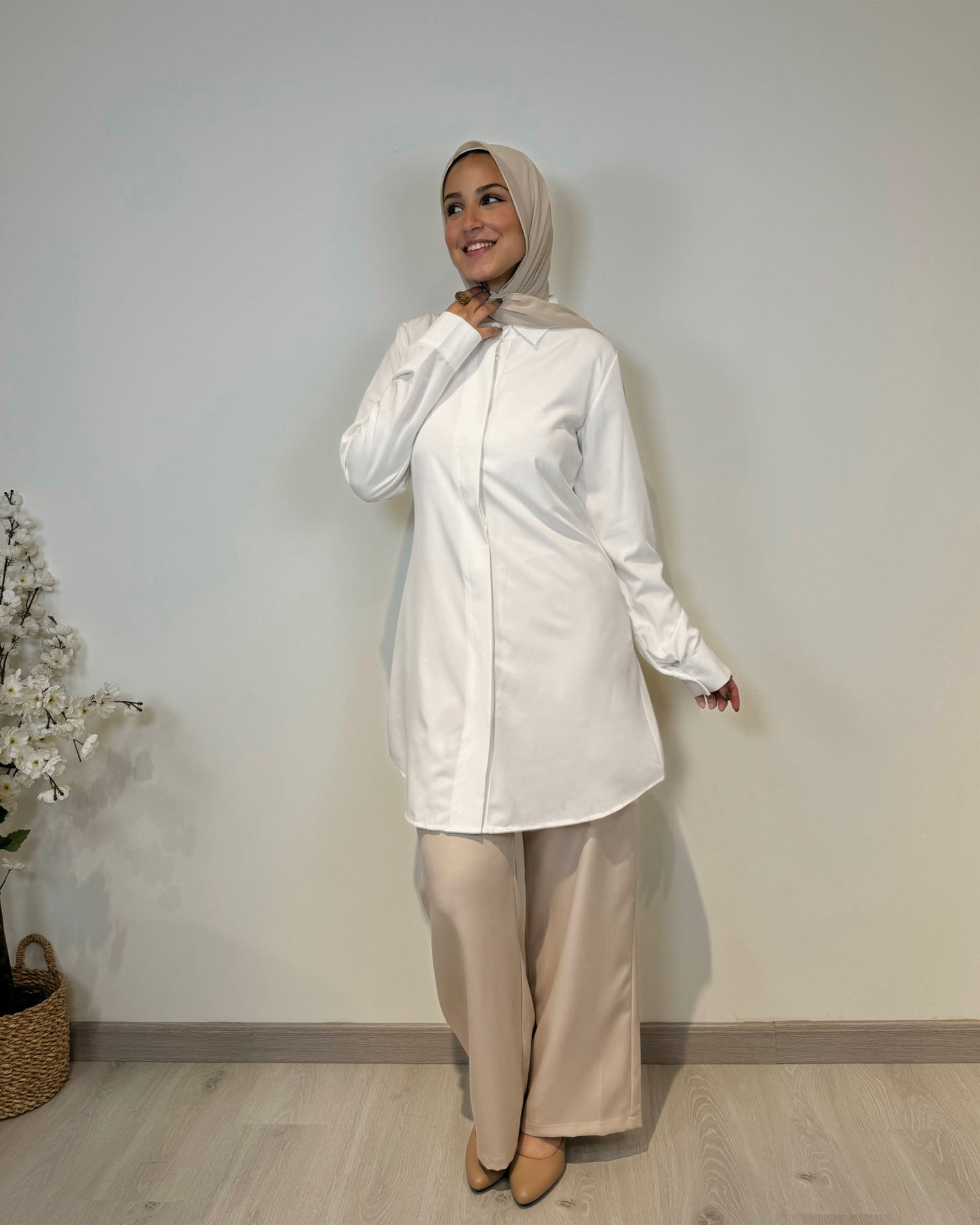 Basic formal long sleeve off-white shirt, slim fit, 90 cm length, suitable for formal and semi-formal wear