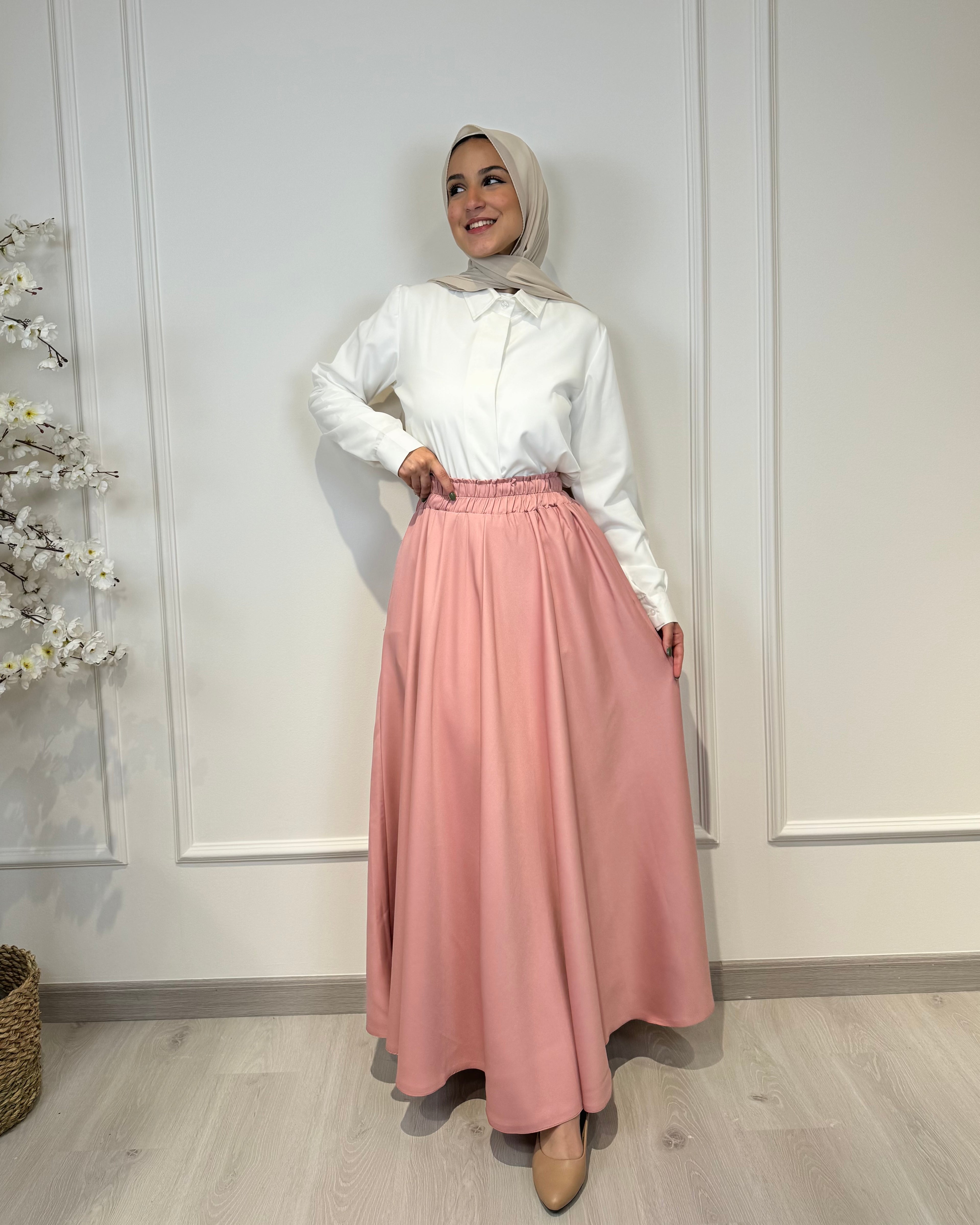 Crepe full cloche maxi skirt in cashmere with a flowing fit, length 100 cm