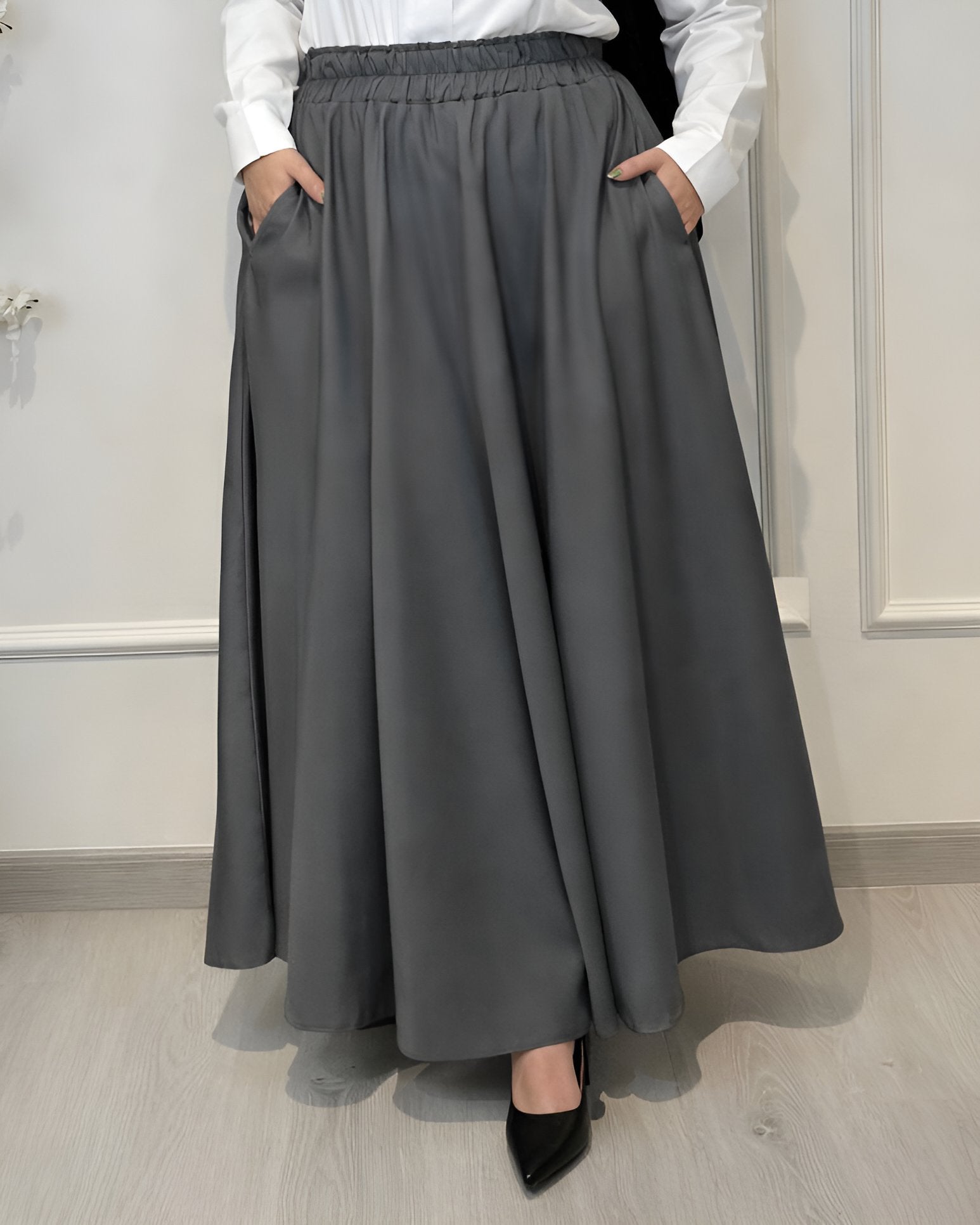 Crepe full cloche maxi skirt in dark grey with a flowing fit, length 100 cm. Plus size