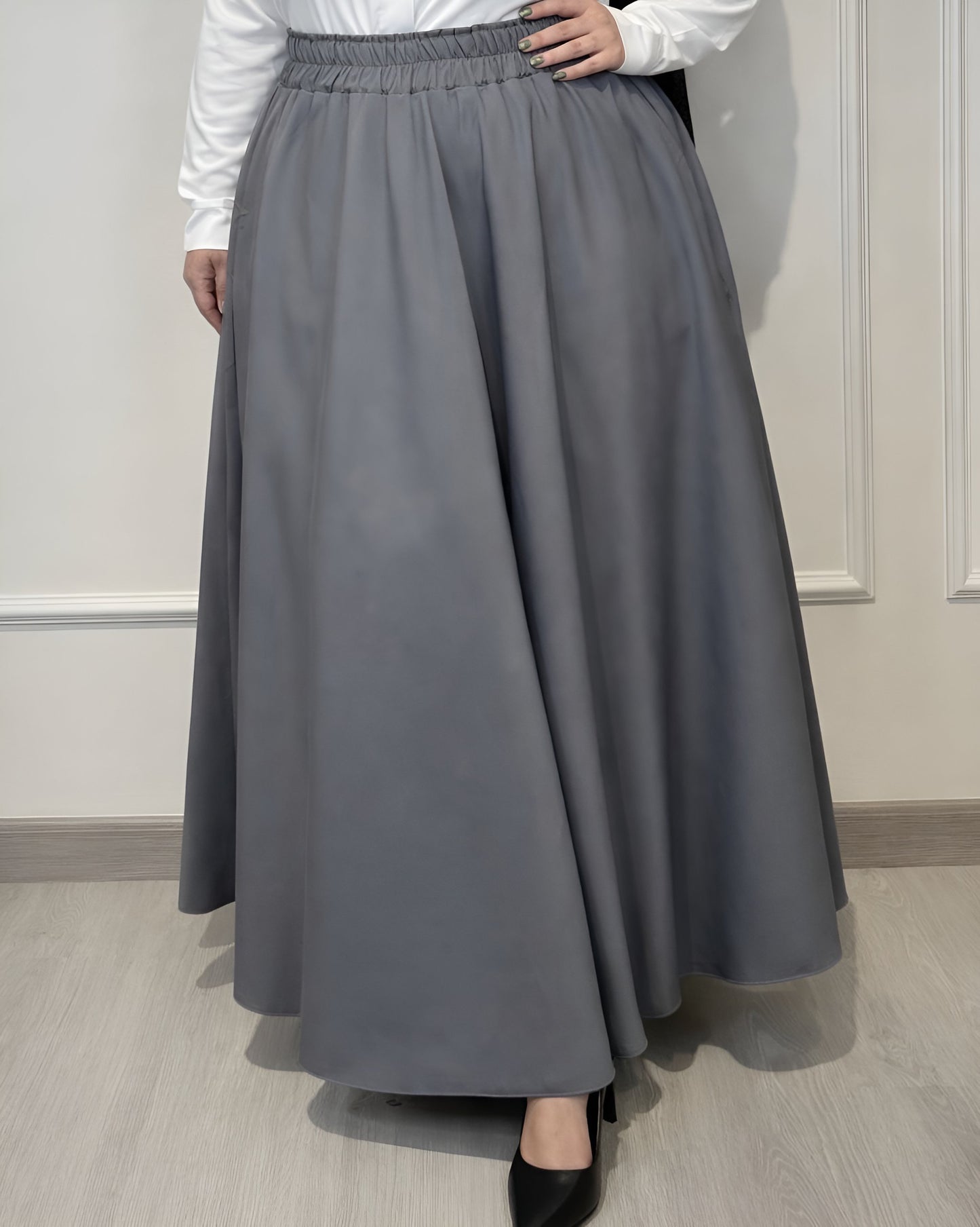 Crepe full cloche maxi skirt in grey with a flowing fit, length 100 cm. Plus size 
