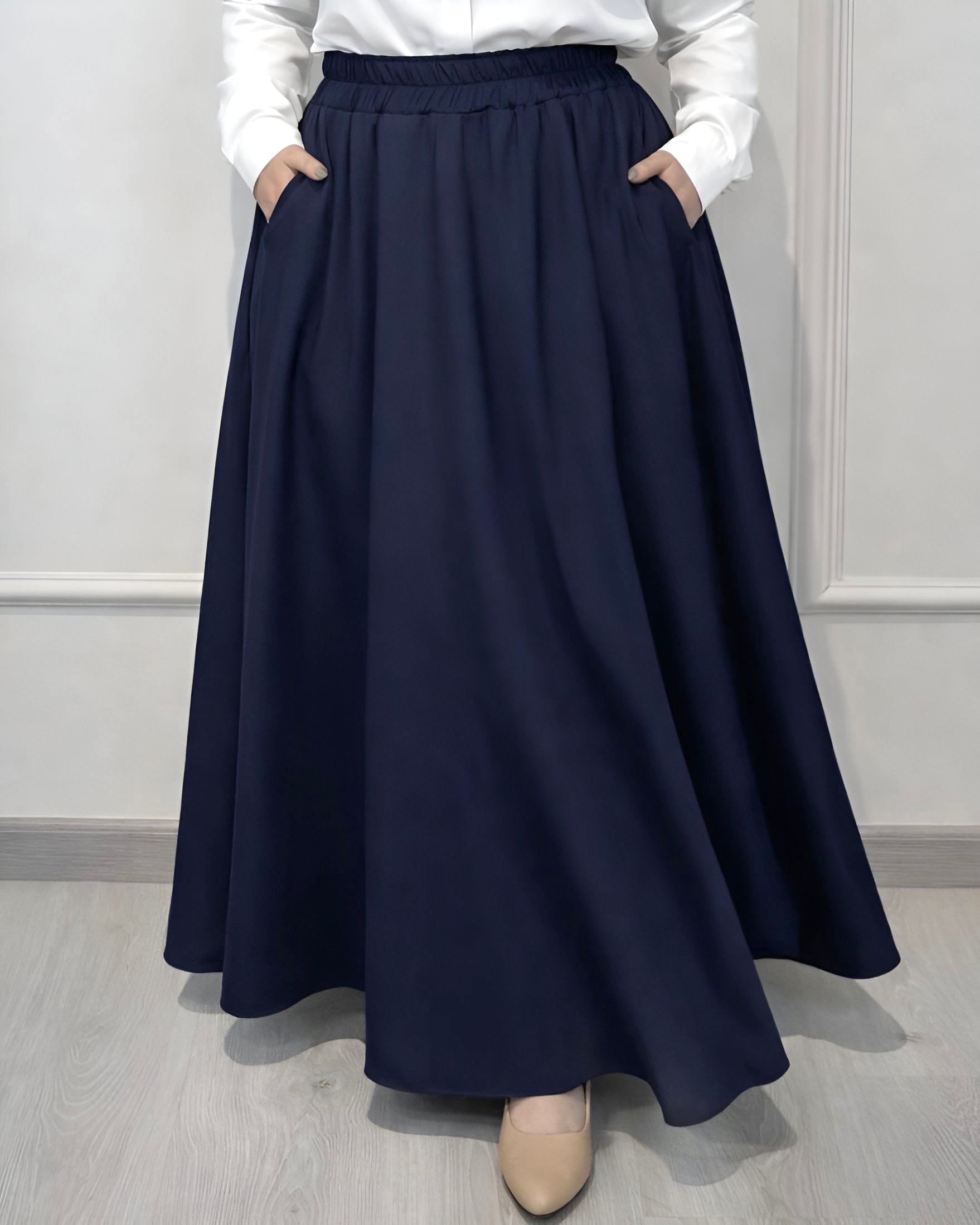 Crepe full cloche maxi skirt in navy with a flowing fit, length 100 cm. Plus size