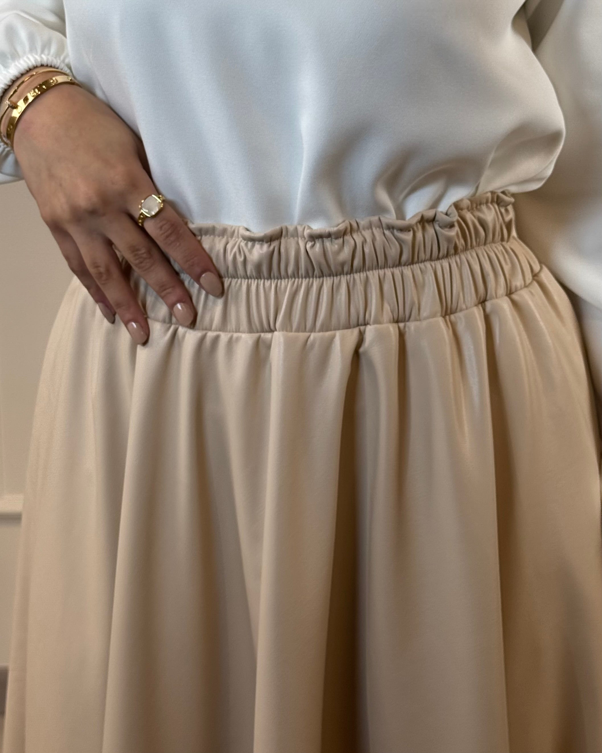 Full cloche leather skirt in beige with high waist and soft inner lining, length 100 cm