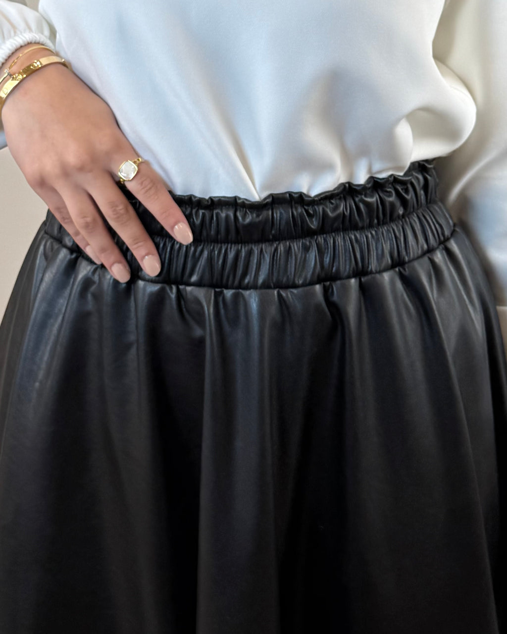 Full cloche leather skirt in black with high waist and soft inner lining, Maxi